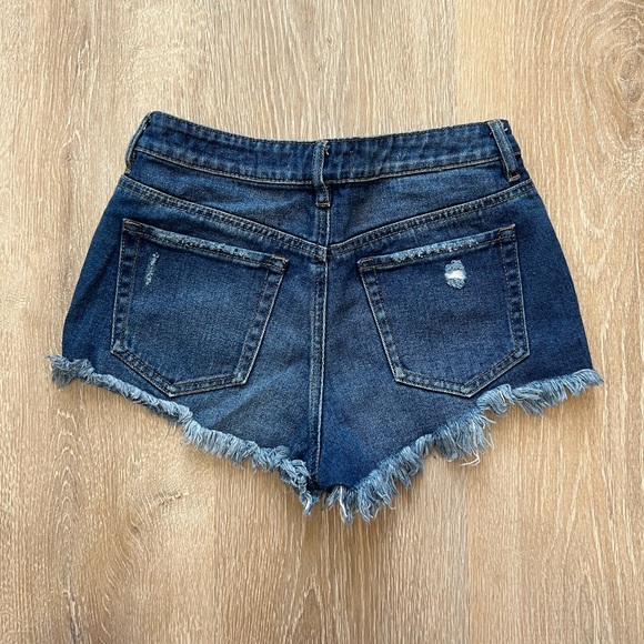 DENIM HIGH RISE SHORTS - Picture 2 of 3